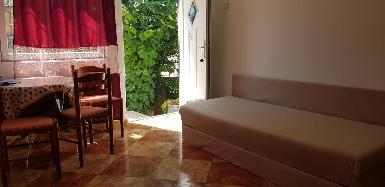 App Borna Appartement Crikvenica Buitenkant foto